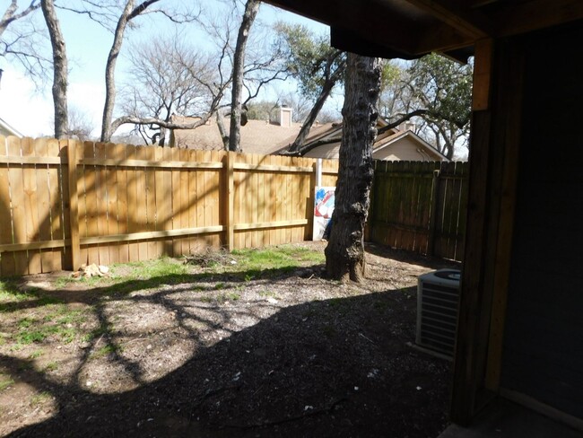 Building Photo - 2606GARR