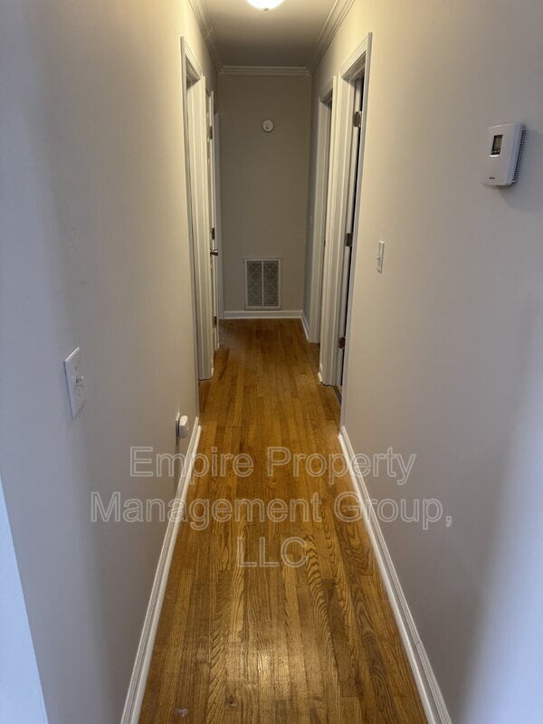 Building Photo - 103 Yorkshire Dr