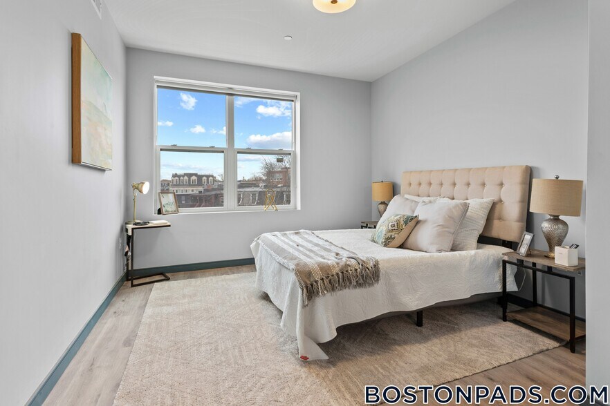 Building Photo - 1258 Massachusetts Ave