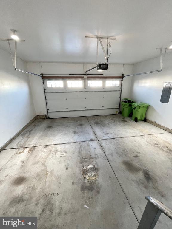 Building Photo - 906 Moorings Cir