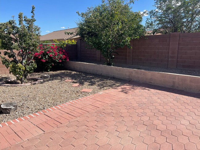 Building Photo - Vail- 3 bedroom/ 2 bathroom with 3 car garage