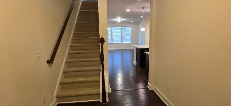 Building Photo - 1045 Benay Rd