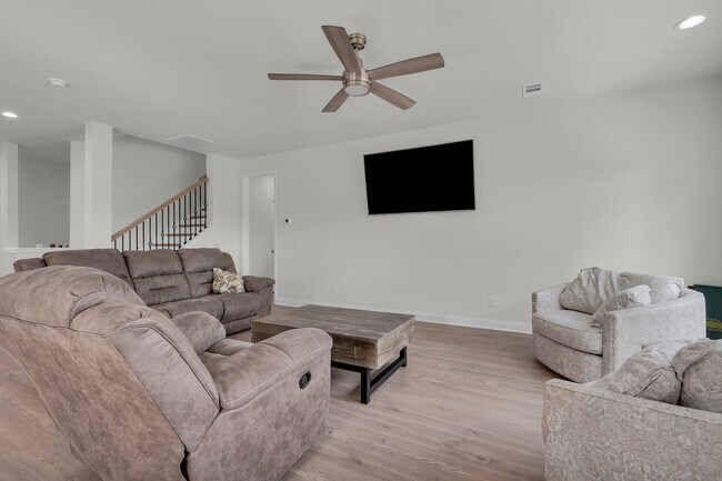 Building Photo - 268 Loblolly Ln