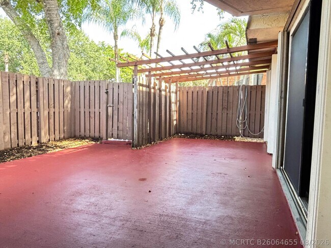 Building Photo - 1701 S Coral Terrace