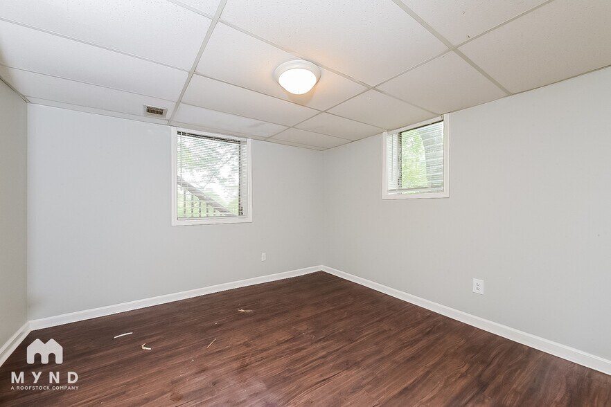 Building Photo - 1151 Oakley Dr