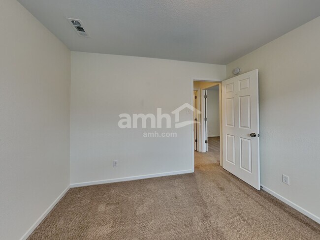 Building Photo - 10103 Cumberland Pointe Blvd