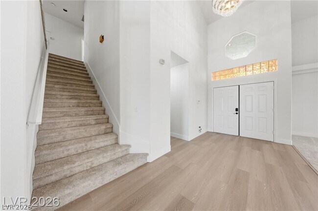 Building Photo - 5424 Castle Vista Ct