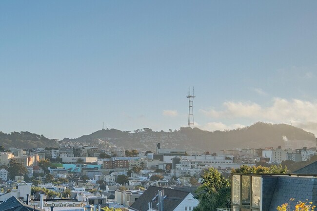 Building Photo - 2101 Baker St