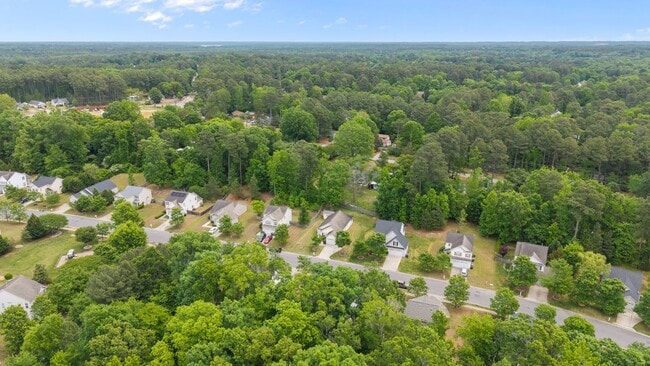 Building Photo - Charming 3-Bedroom Home,  minutes from Downtown Durham & Duke, Pet Friendly!