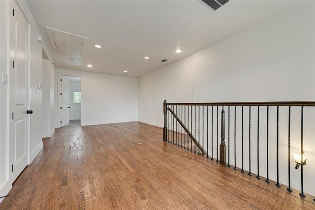 Building Photo - 3009 Solana Cir