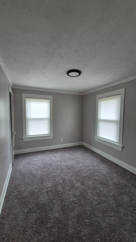 Building Photo - 2028 Revere Ave