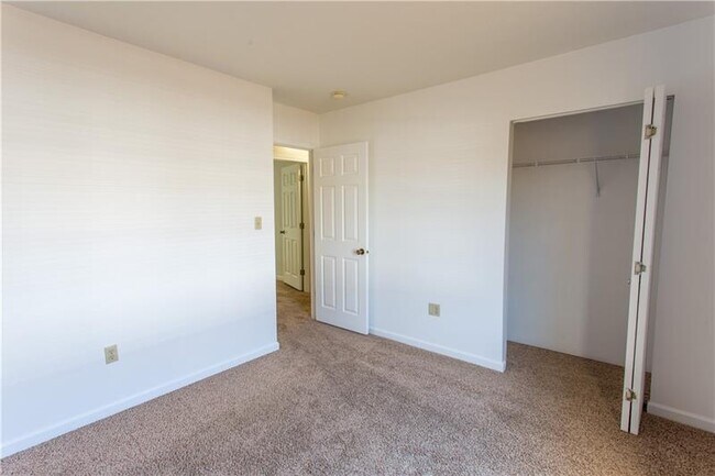 Building Photo - 3304 Timberglen Dr