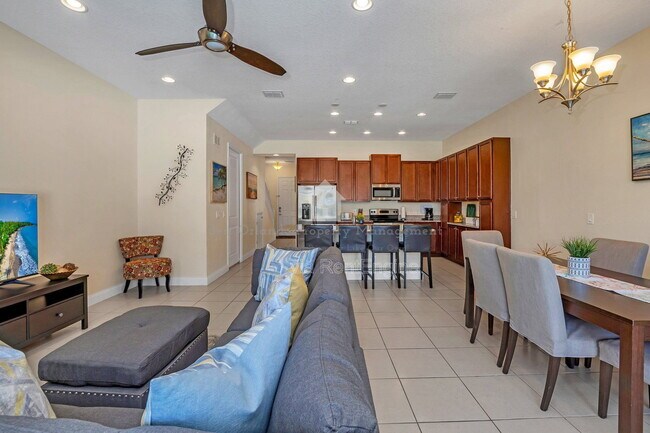 Building Photo - 317 Captiva Dr