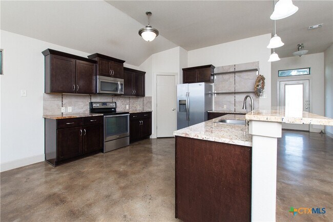 Building Photo - 7101 Andalucia Dr
