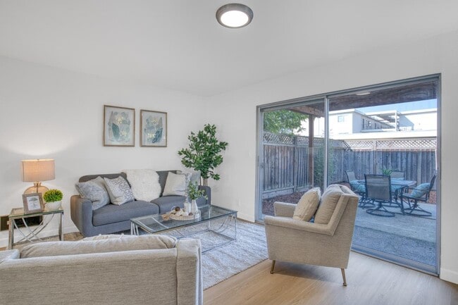 Building Photo - 258 Ventura Ave