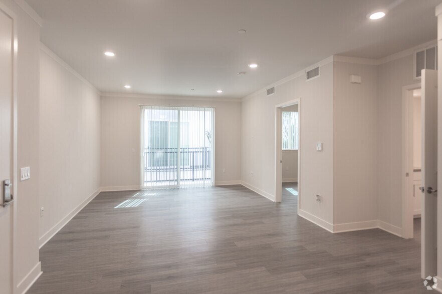 Interior Photo - Vista NoHo Luxury Apartments
