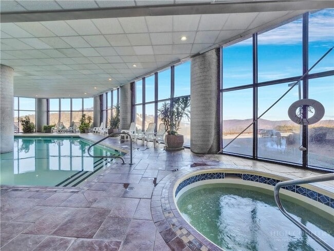 Building Photo - 303 Sugar Top Dr