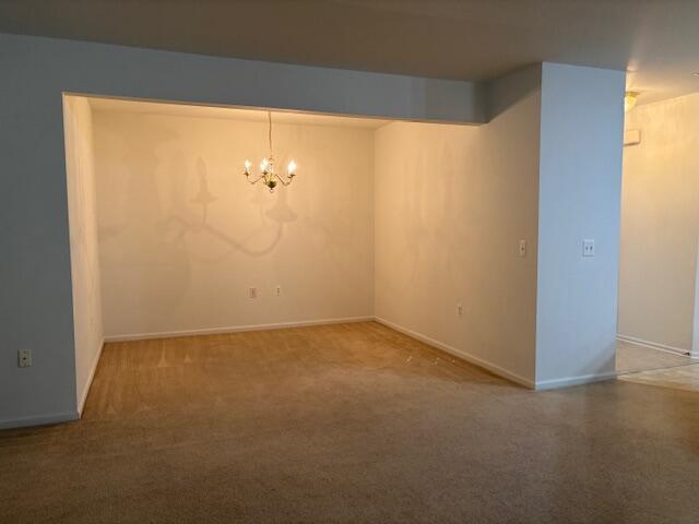 Building Photo - 2776 S Knightsbridge Cir