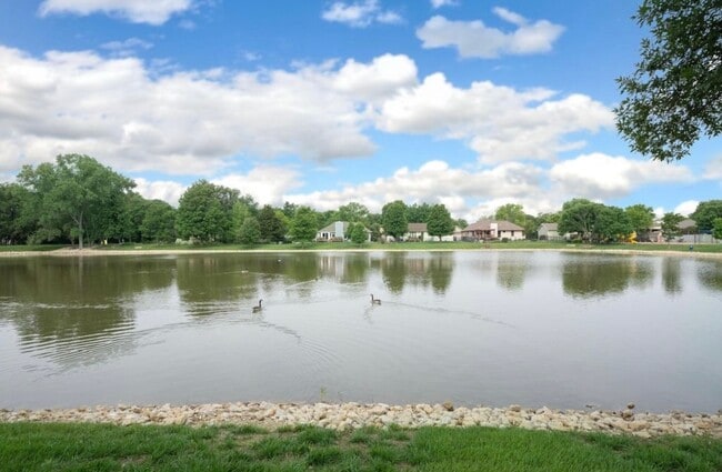 Building Photo - 421 Stoney Point Cir