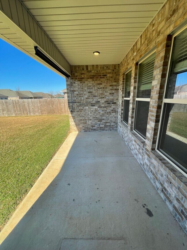 Building Photo - 23643 Blythewood Ln