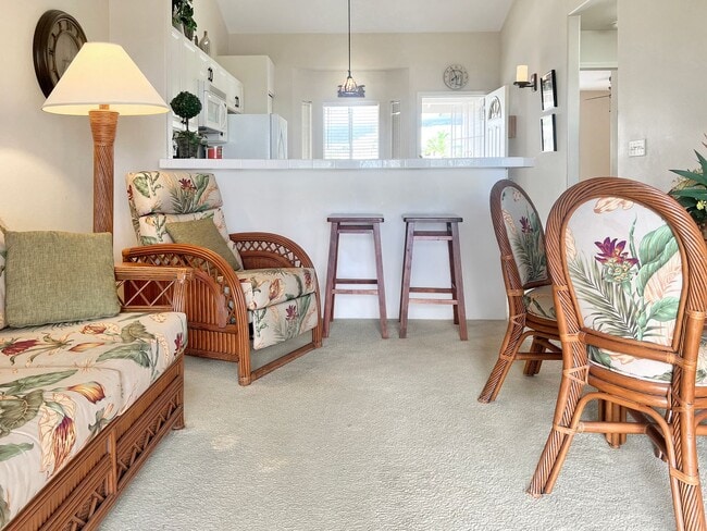 Building Photo - 2 Bedroom 2 Bathroom Fully Furnished secon...