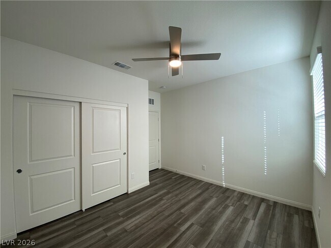 Building Photo - 4231 Scarlet Cob Ave