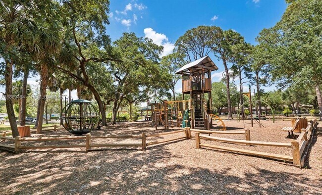 Building Photo - 1451 SW 11th Pl