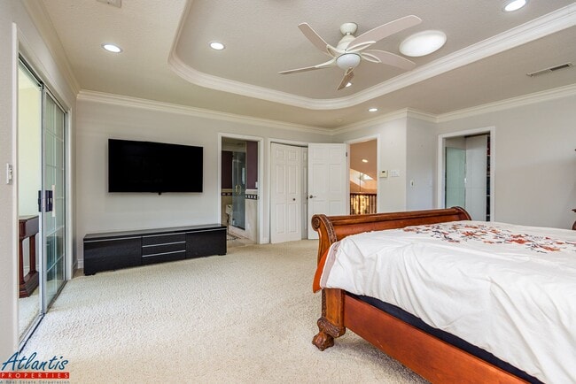 Building Photo - Stunning Home | Desirable Neighborhood | D...