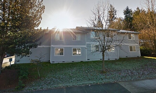 Building Photo - 855 Guard St