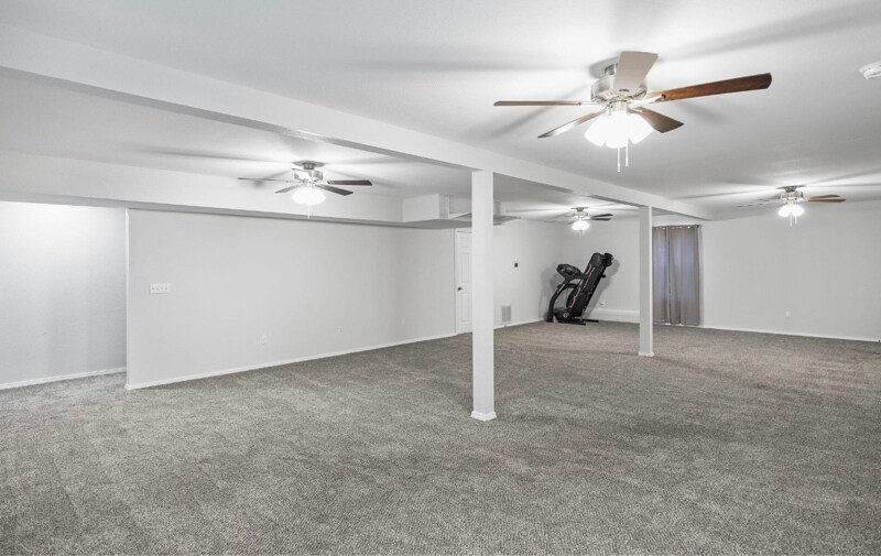 Building Photo - 330 Eagle Dr