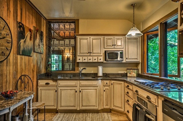 Floorplan - 3125 SE Van Waters St