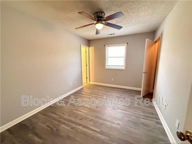 Building Photo - 713 North St