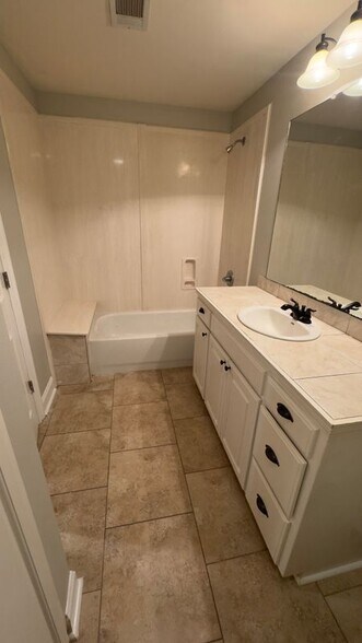 Building Photo - 12223 Village Maison Dr
