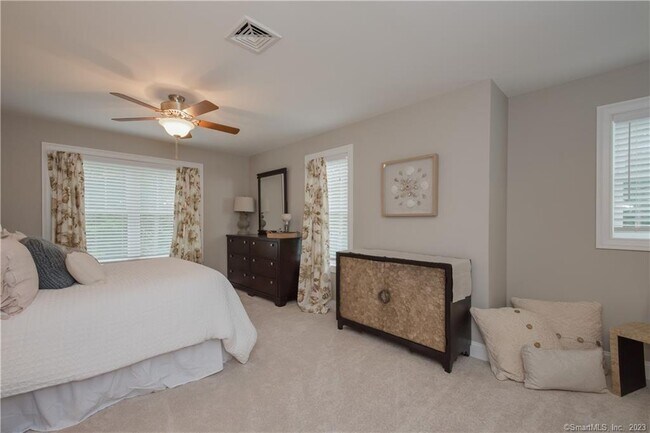 Building Photo - 24 Mill Pond Dr