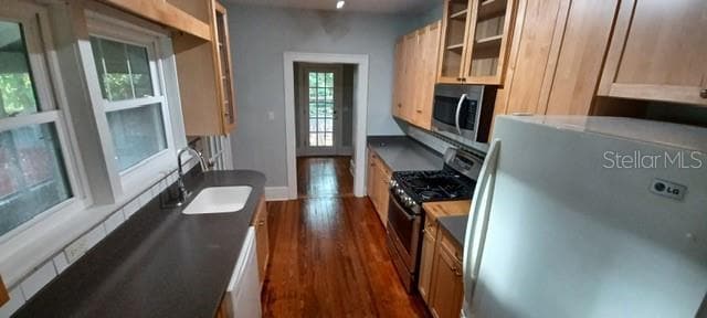 Building Photo - 14 N Fern Creek Ave
