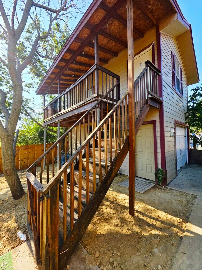 Building Photo - 13112 Rustic Trail