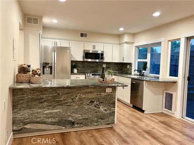 Building Photo - 18195 Canyon Ct