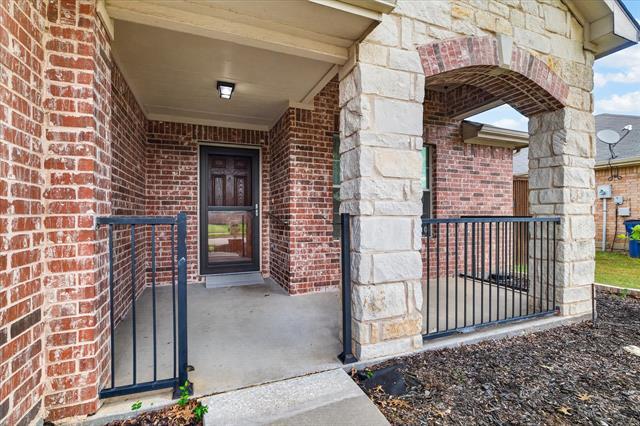 Building Photo - 3705 Redwood Cir