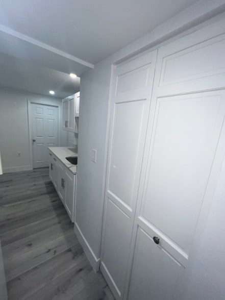 Building Photo - 6439 Willow Wood Ln