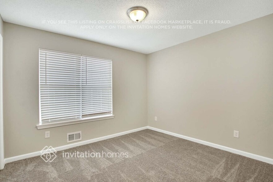 Building Photo - 1815 Independence Dr