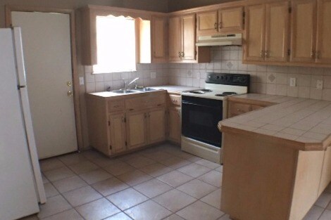 Building Photo - 3802 Clavel St