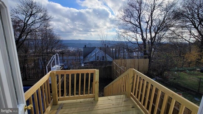 Building Photo - 262 Indiana Ave