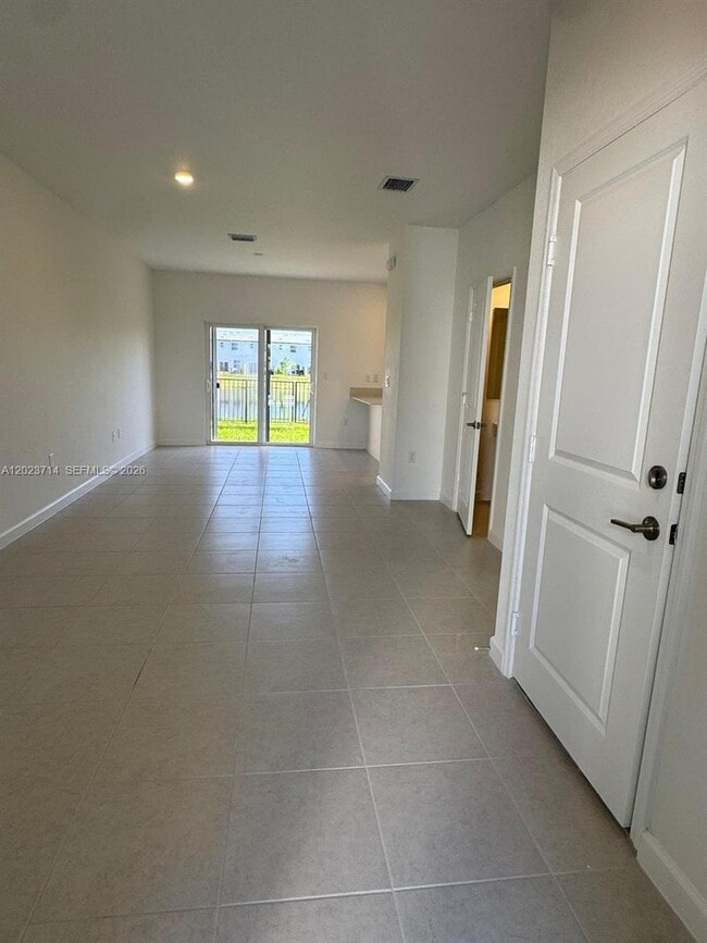 Building Photo - 17851 SW 359 Ter