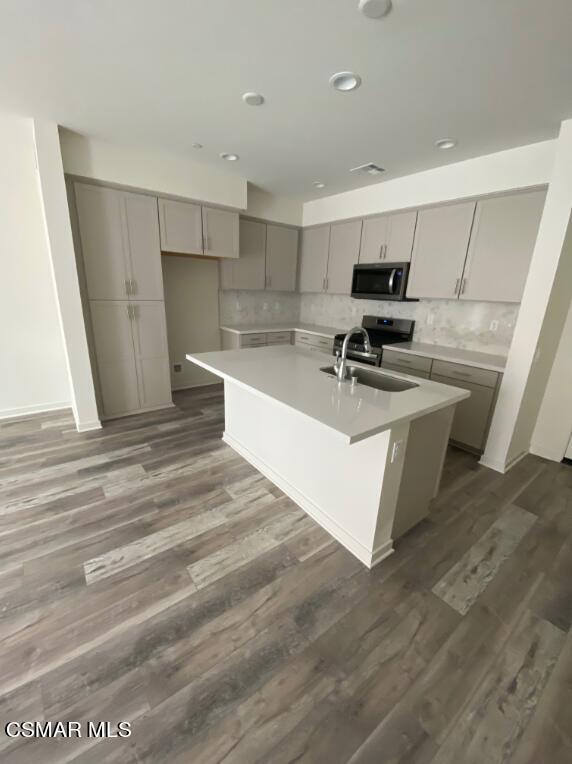 Building Photo - 105 Red Brick Dr