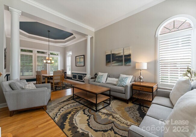 Building Photo - 18807 Dembridge Dr