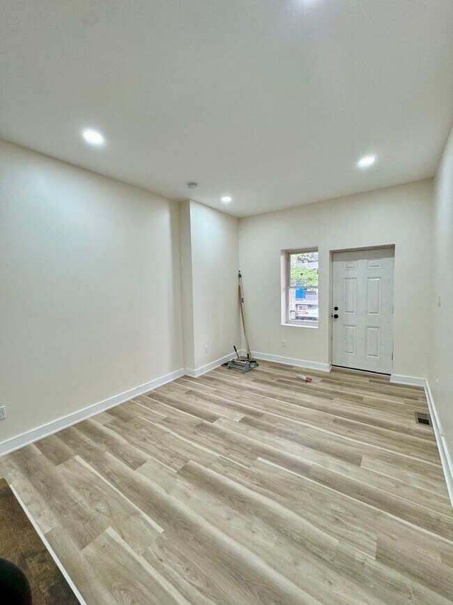 Building Photo - 4504 N Uber St