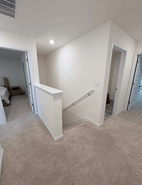 Building Photo - 280 Silvermoon Dr
