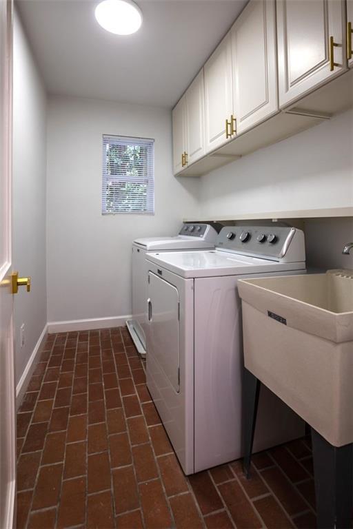 Building Photo - 1311 Roxboro Dr NE