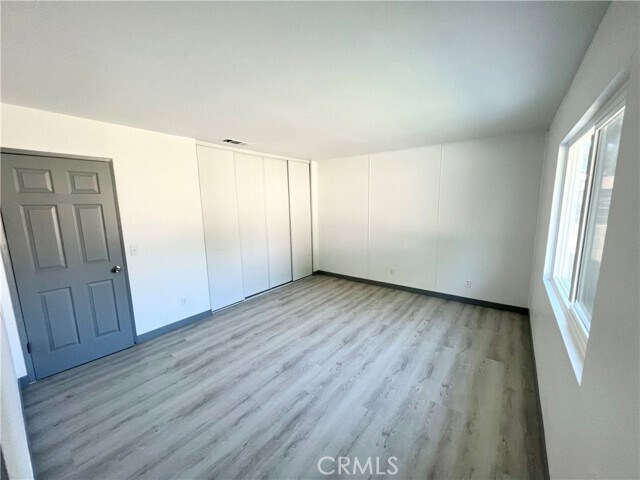 Building Photo - 910 Marlyce Ln