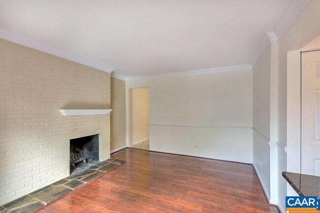 Building Photo - 328 Harvest Dr